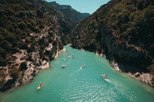 Les campings avec piscine dans les Gorges du Verdon, pour un séjour alliant détente et nature